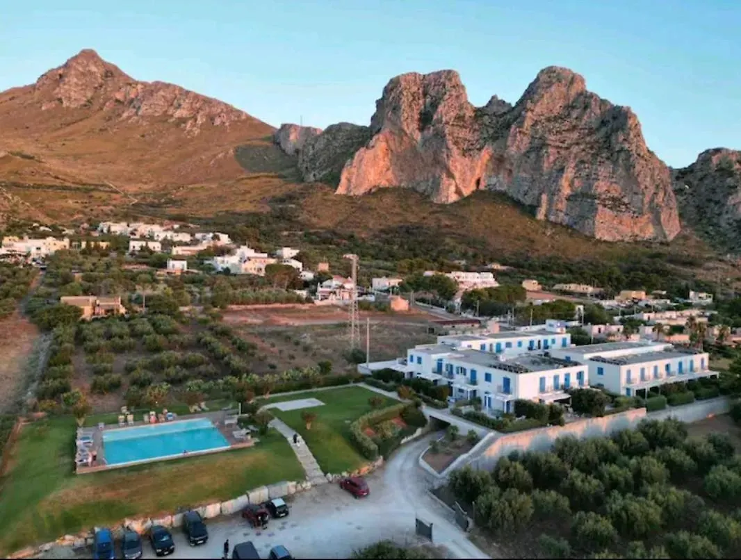 Central Apartment Macari Cala Azzurra Residence 0*,  Ιταλία