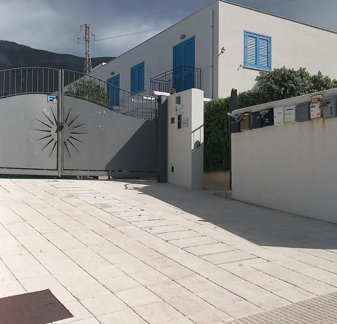 Central Apartment Macari Cala Azzurra Residence 0*,